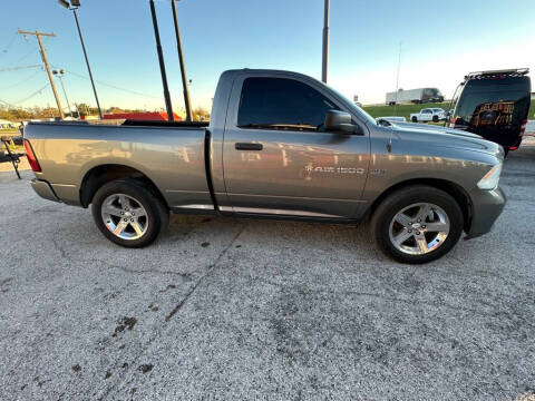 2012 RAM 1500 ST
