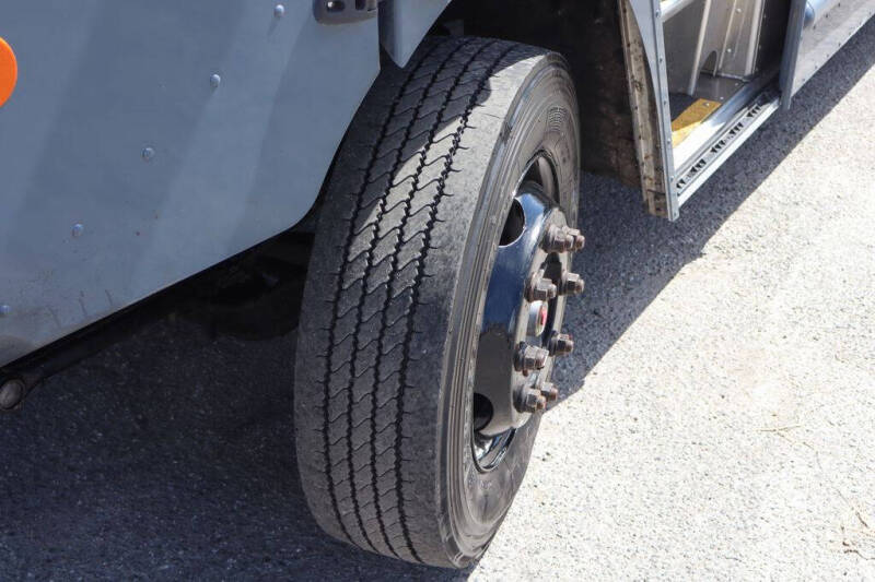 2020 Freightliner MT45 Chassis
