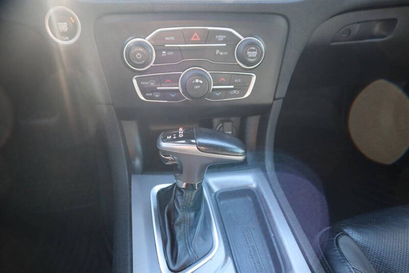 2020 Dodge Charger SXT