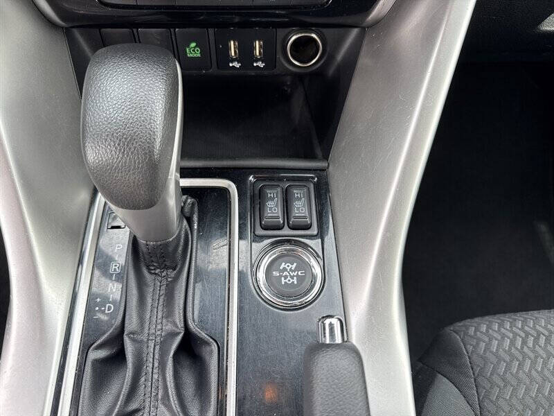 2023 Mitsubishi Eclipse Cross LE