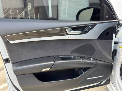 2017 Audi S8 plus 4.0T quattro