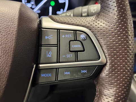 2023 Toyota Sienna Platinum 7-Passenger