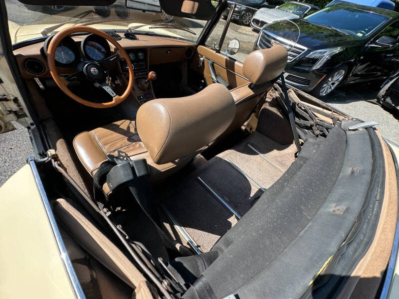 1982 Alfa Romeo Spider Veloce