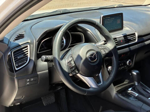 2015 Mazda MAZDA3 i Touring