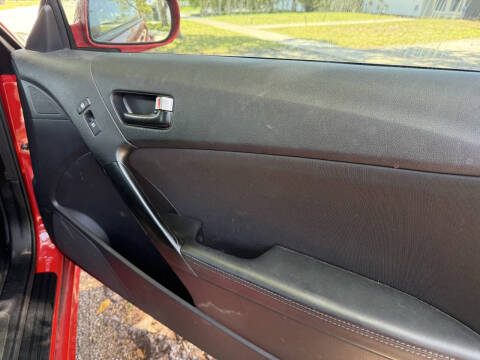 2013 Hyundai Genesis Coupe 2.0T Premium