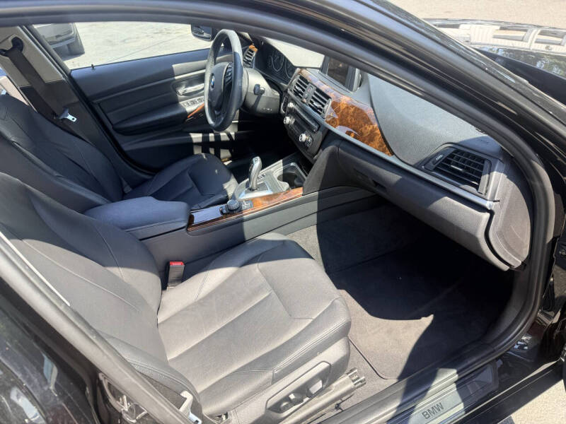 2013 BMW 3 Series 328i