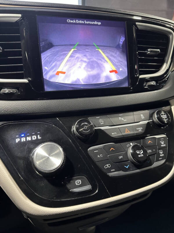2018 Chrysler Pacifica Touring L