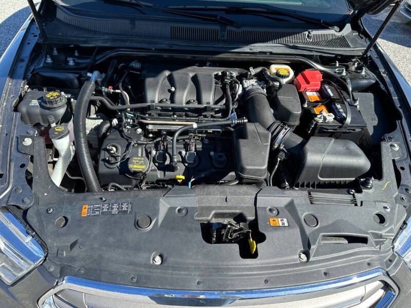 2013 Ford Taurus SEL