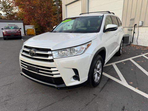 2017 Toyota Highlander LE
