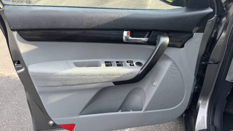 2013 Kia Sorento LX