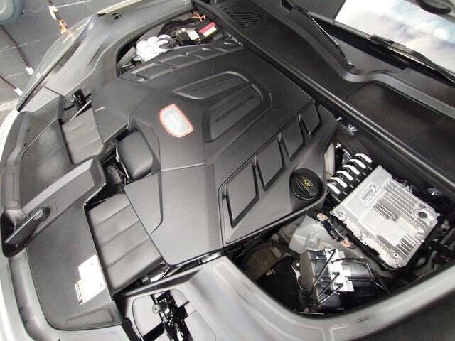 2022 Porsche Cayenne GTS Coupe