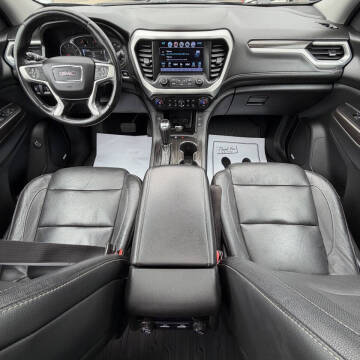 2017 GMC Acadia SLT-1