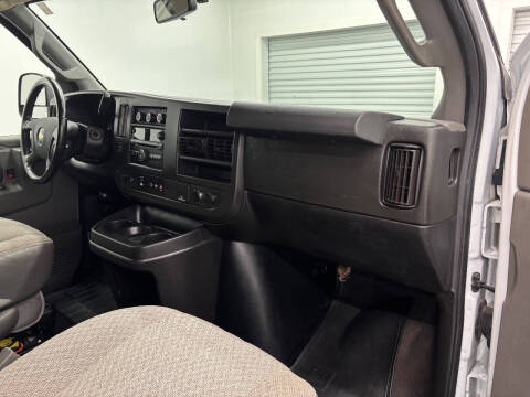 2020 Chevrolet Express LS 3500