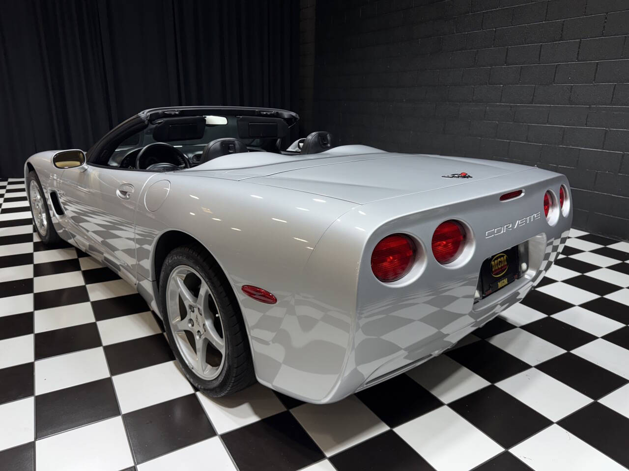 2002 Chevrolet Corvette 5