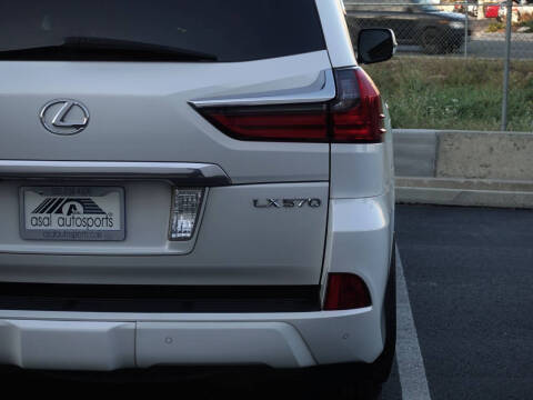 2016 Lexus LX 570