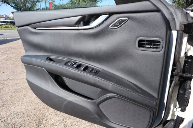 2019 Maserati Ghibli