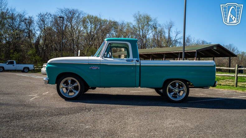 1966 Ford F-100