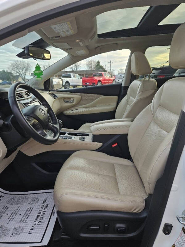 2023 Nissan Murano SL