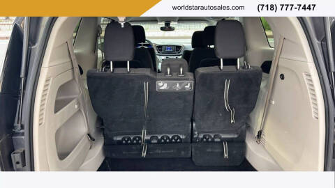 2017 Chrysler Pacifica LX