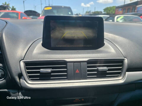 2018 Mazda MAZDA3 Sport