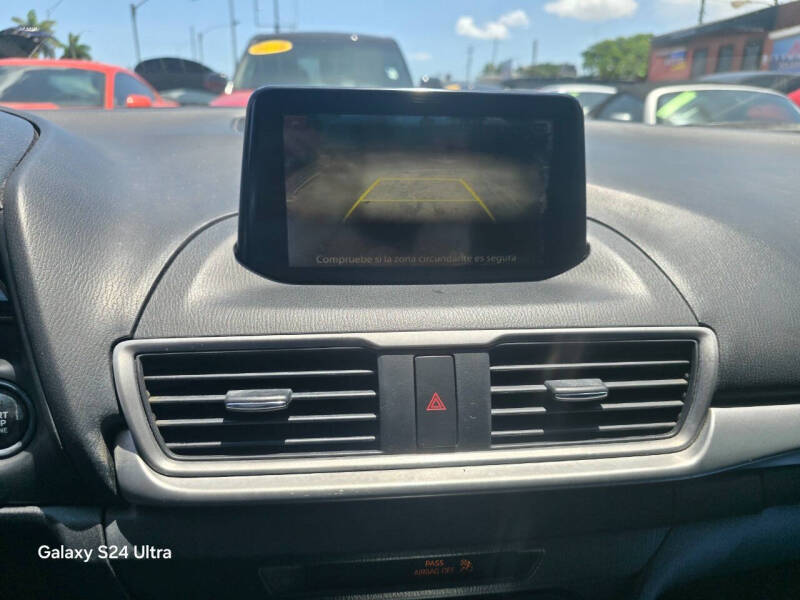 2018 Mazda MAZDA3 Sport