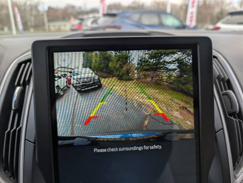 2023 Ford Edge SE
