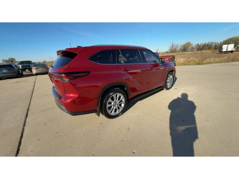 2024 Toyota Highlander Limited