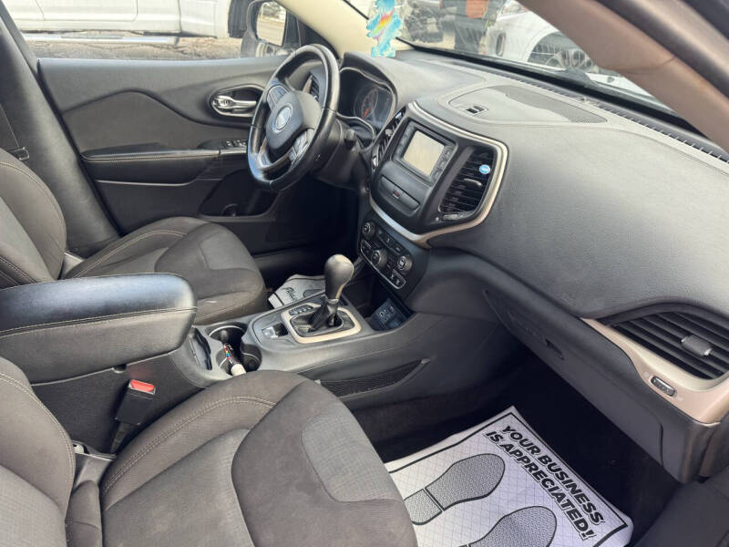 2016 Jeep Cherokee Latitude Altitude