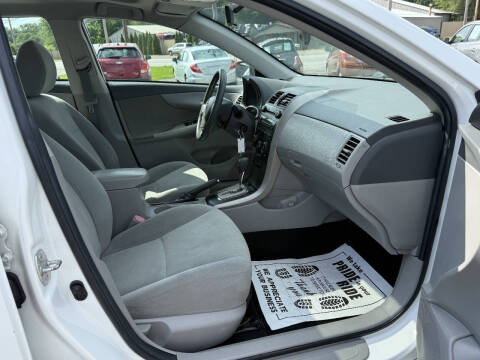 2010 Toyota Corolla LE