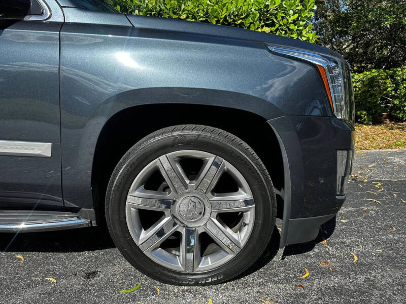 2020 Cadillac Escalade ESV Luxury