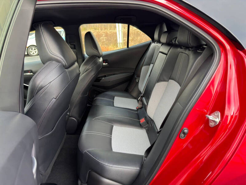 2025 Toyota Corolla Hatchback XSE