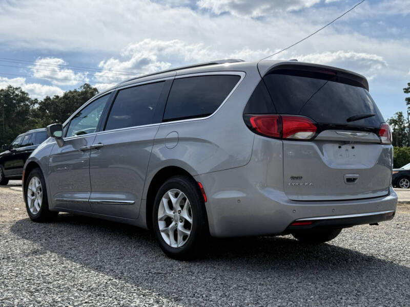 2020 Chrysler Pacifica Touring L