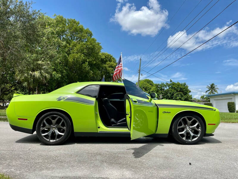 2015 Dodge Challenger R/T Plus