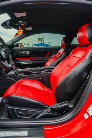 2022 Ford Mustang EcoBoost