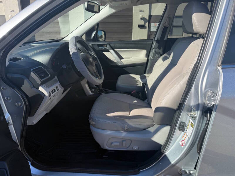 2016 Subaru Forester 2.5i Touring