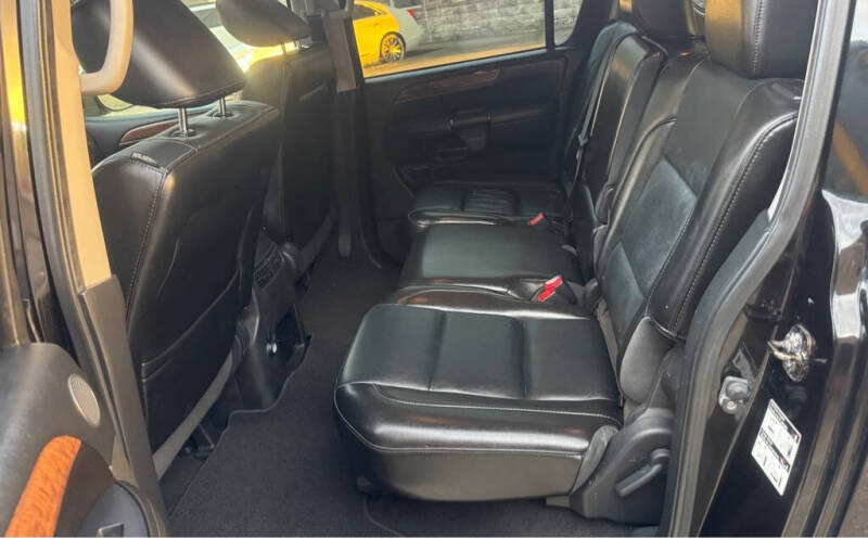 2014 Nissan Armada SV