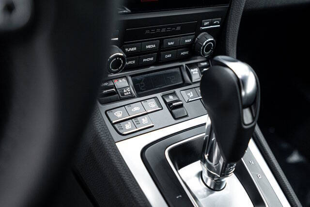 2025 Porsche 718 Cayman