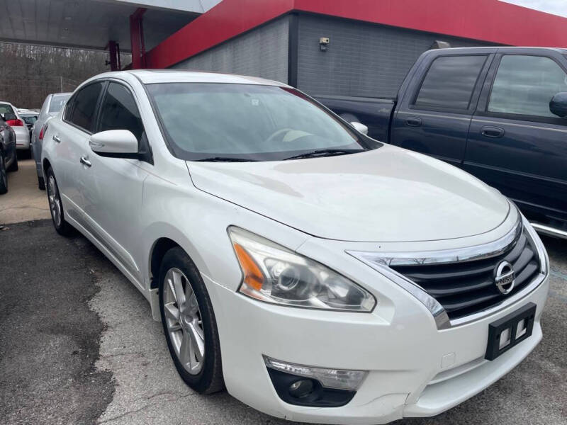 2014 Nissan Altima SL's photo