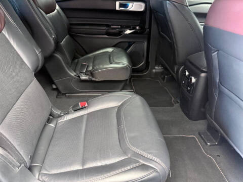 2022 Ford Explorer Platinum