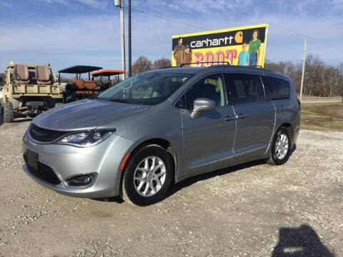 2020 Chrysler Pacifica Touring L