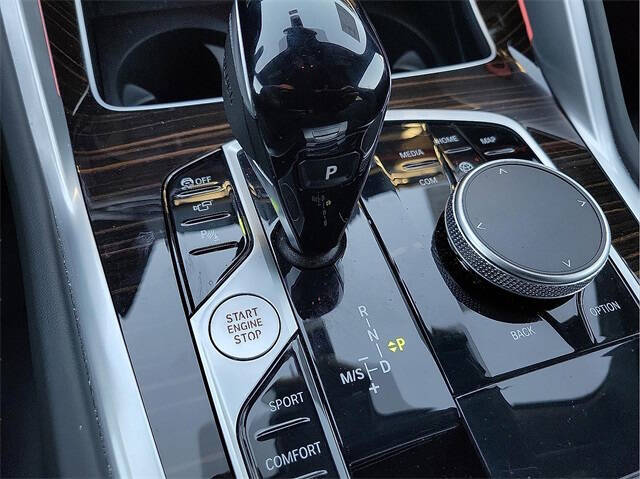 2023 BMW X6 xDrive40i