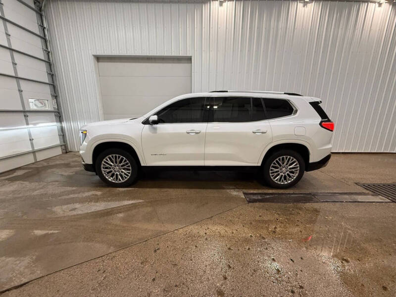 2024 GMC Acadia Denali