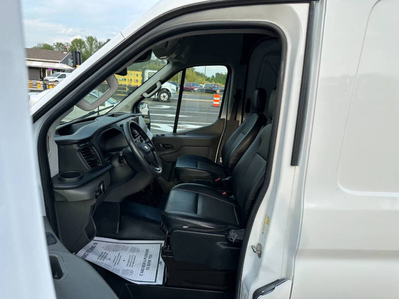 2022 Ford Transit 250