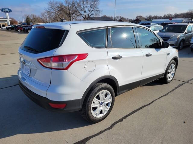 2016 Ford Escape S