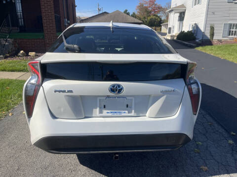 2016 Toyota Prius Two