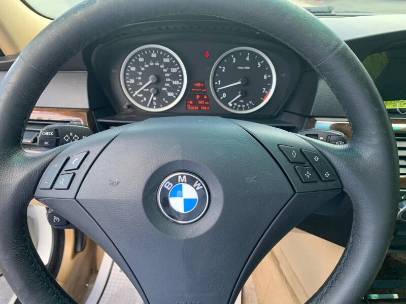 2006 BMW 5 Series 525xi