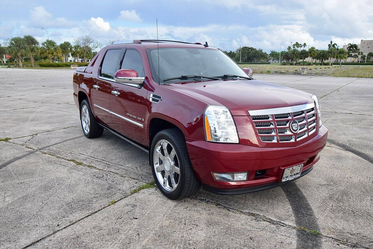 2007 Cadillac Escalade EXT 2