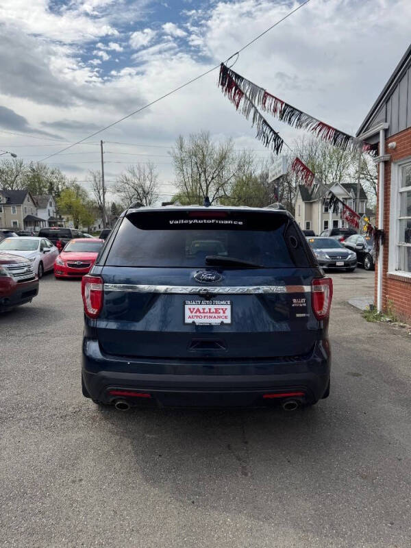 2016 Ford Explorer