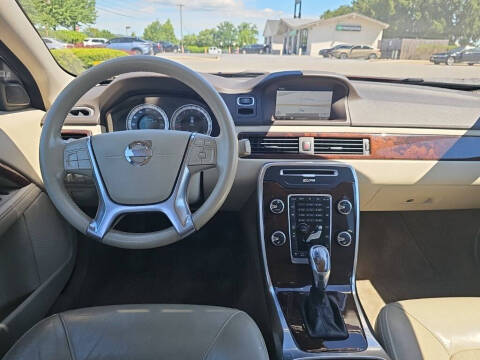 2013 Volvo XC70 3.2