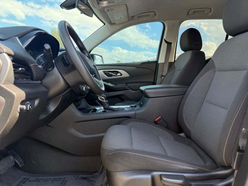 2021 Chevrolet Traverse LS